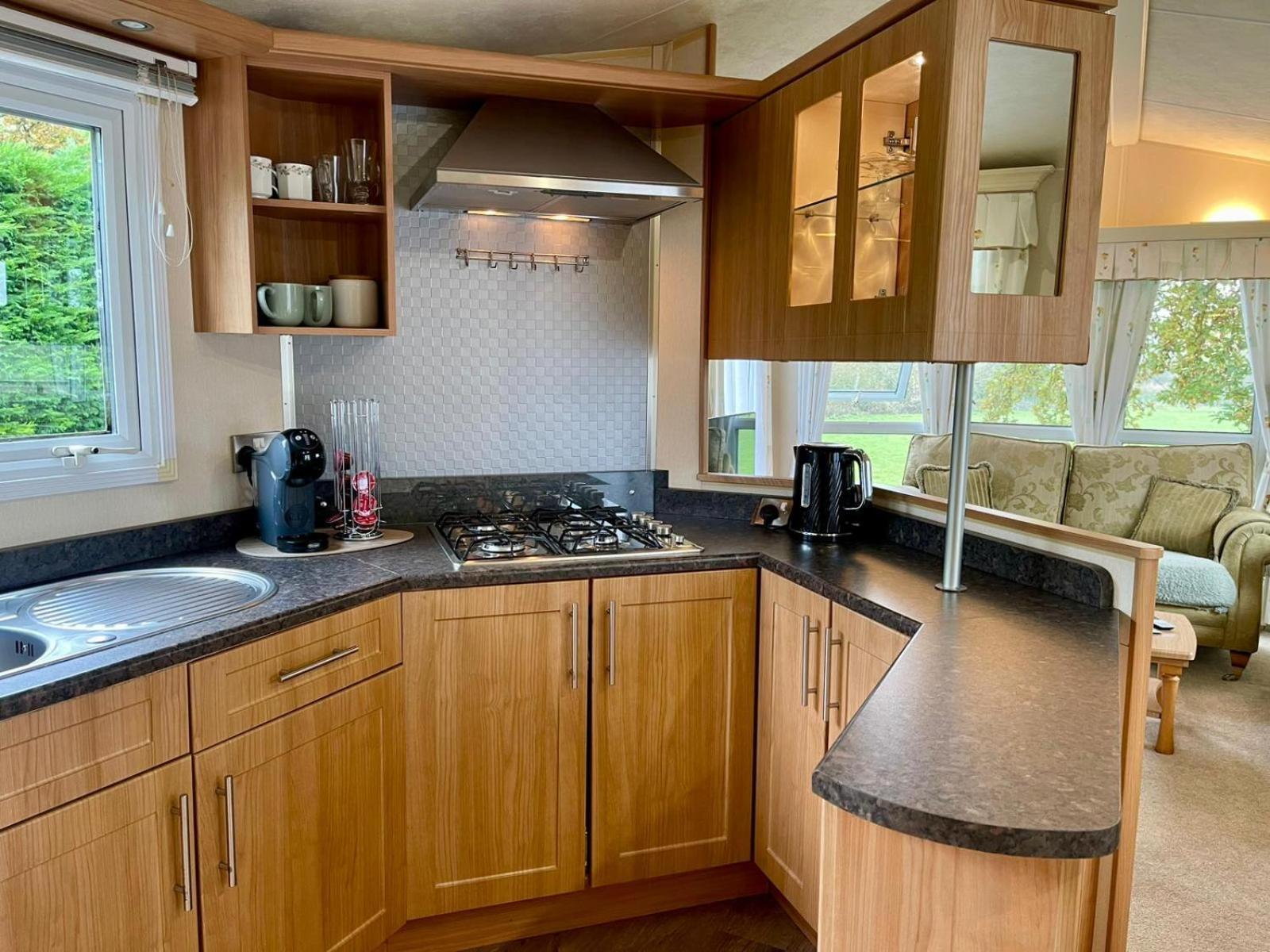 Severnside Boat And Caravan Park Gloucestershire - Caravan 1 Deerhurst Kültér fotó