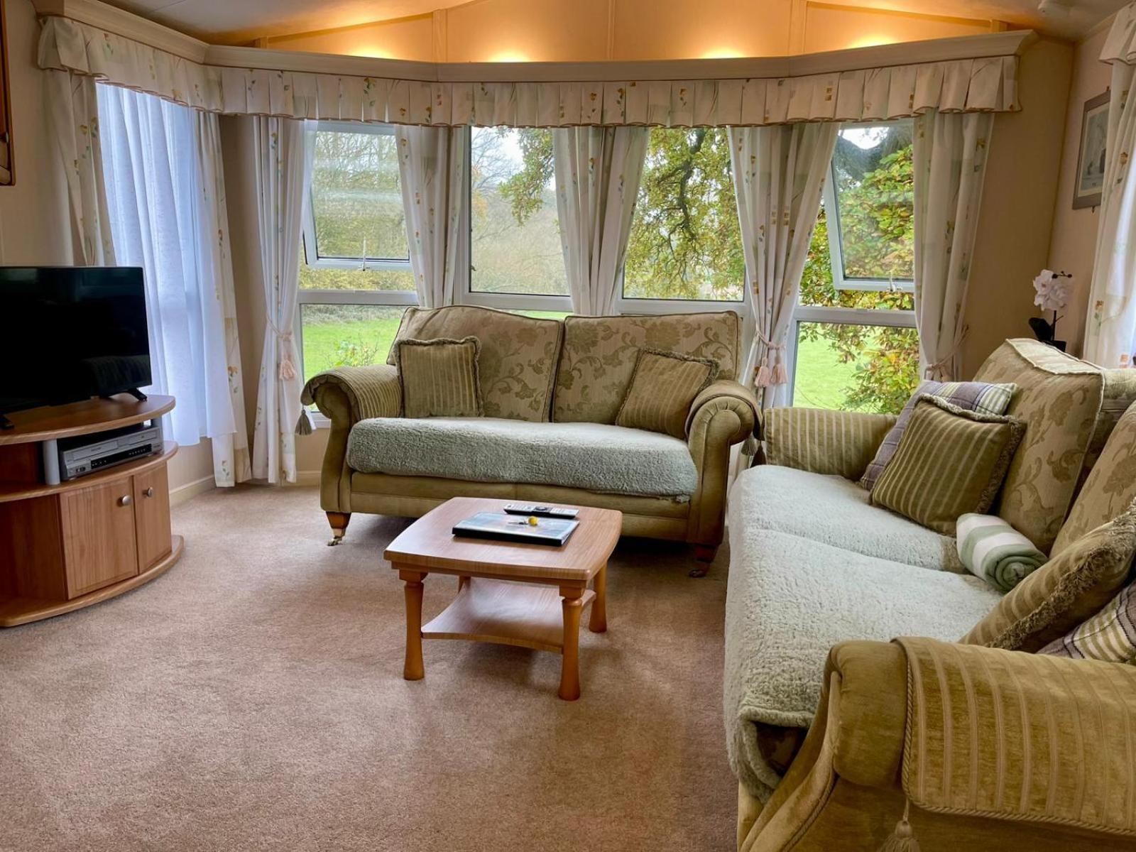Severnside Boat And Caravan Park Gloucestershire - Caravan 1 Deerhurst Kültér fotó
